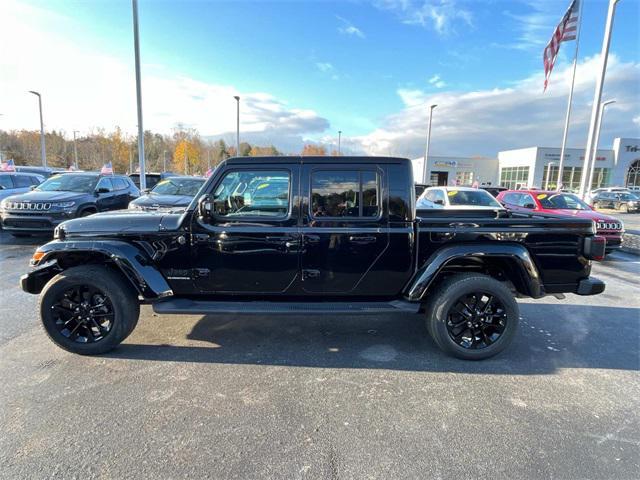 used 2023 Jeep Gladiator car, priced at $37,069