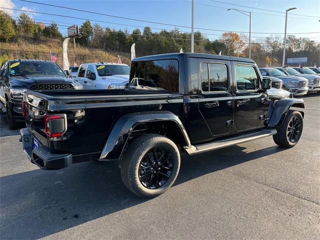 used 2023 Jeep Gladiator car, priced at $37,069