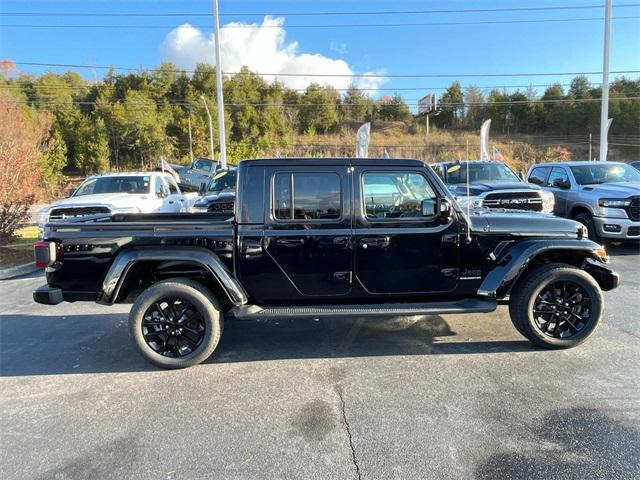 used 2023 Jeep Gladiator car, priced at $37,069