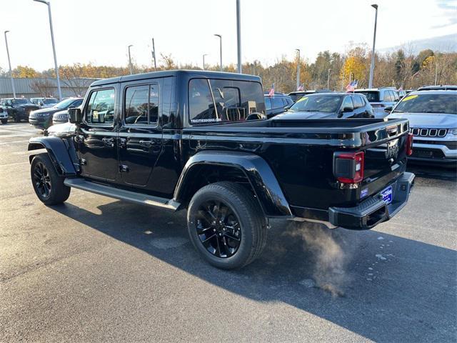 used 2023 Jeep Gladiator car, priced at $37,069