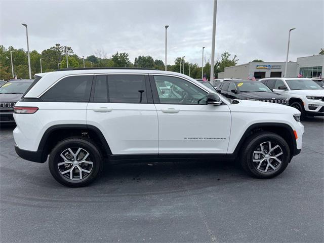 new 2024 Jeep Grand Cherokee car, priced at $48,954