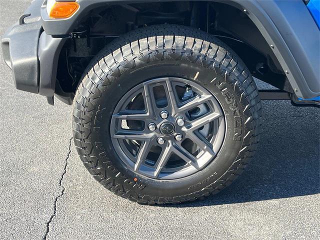 new 2025 Jeep Wrangler car, priced at $44,070