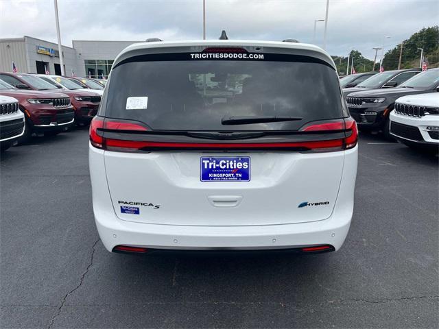 new 2024 Chrysler Pacifica Hybrid car, priced at $57,258