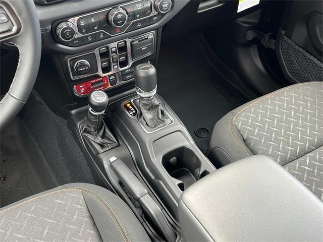 new 2025 Jeep Gladiator car, priced at $57,895