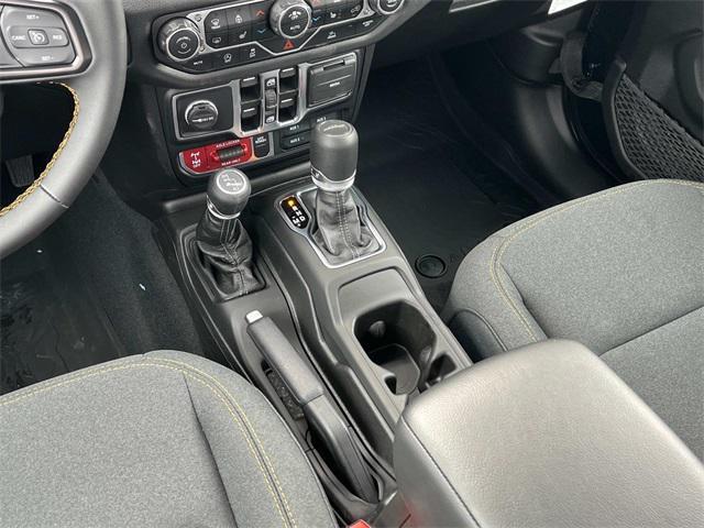 new 2025 Jeep Gladiator car, priced at $49,661