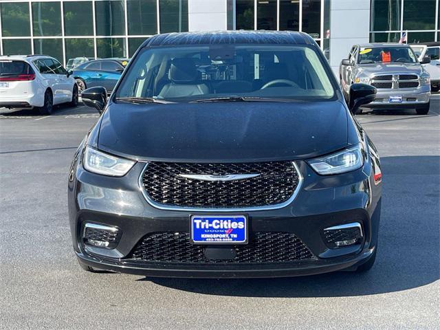 used 2024 Chrysler Pacifica car, priced at $28,163