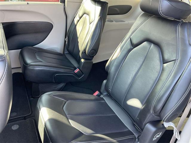 used 2024 Chrysler Pacifica car, priced at $28,163
