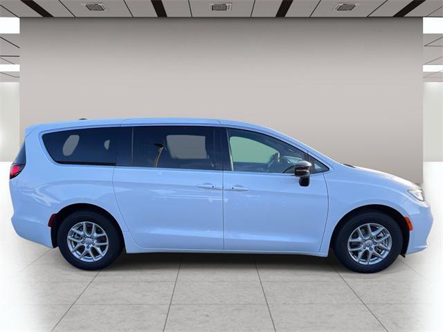 new 2026 Chrysler Pacifica car, priced at $45,455