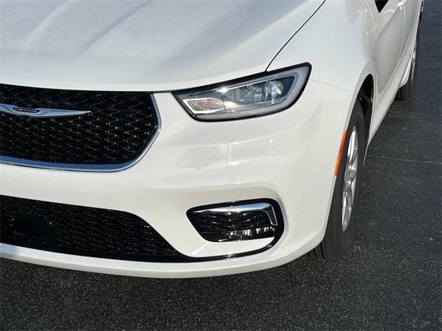 new 2026 Chrysler Pacifica car, priced at $45,455