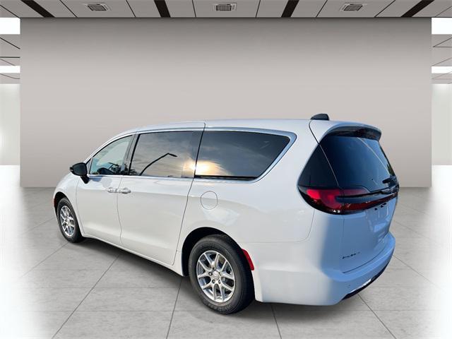 new 2026 Chrysler Pacifica car, priced at $45,455