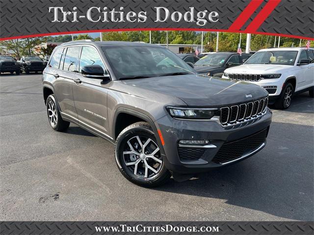 new 2024 Jeep Grand Cherokee car, priced at $43,490