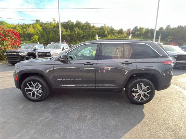 new 2024 Jeep Grand Cherokee car, priced at $43,490