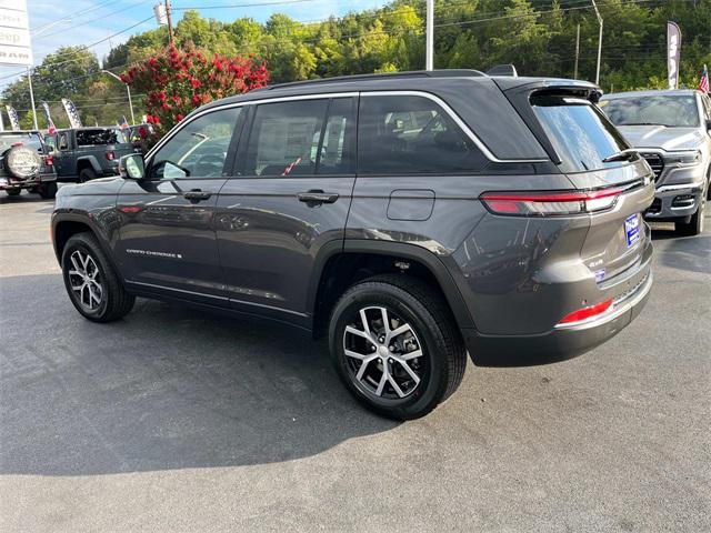 new 2024 Jeep Grand Cherokee car, priced at $43,490