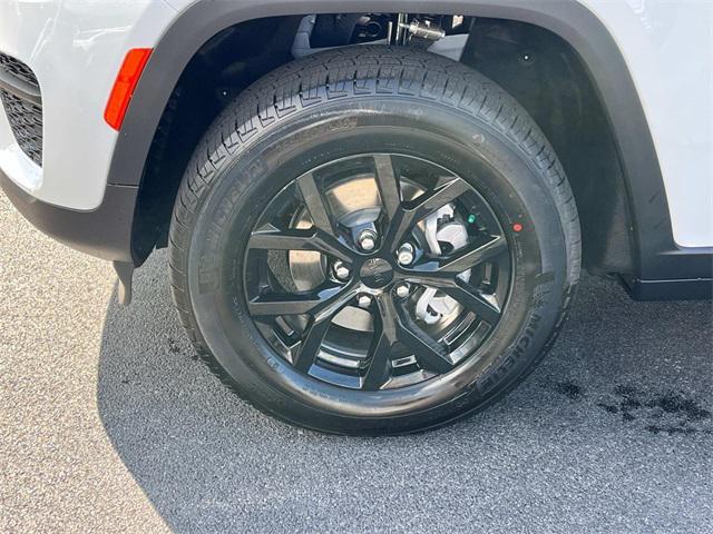 new 2024 Jeep Grand Cherokee car, priced at $44,468