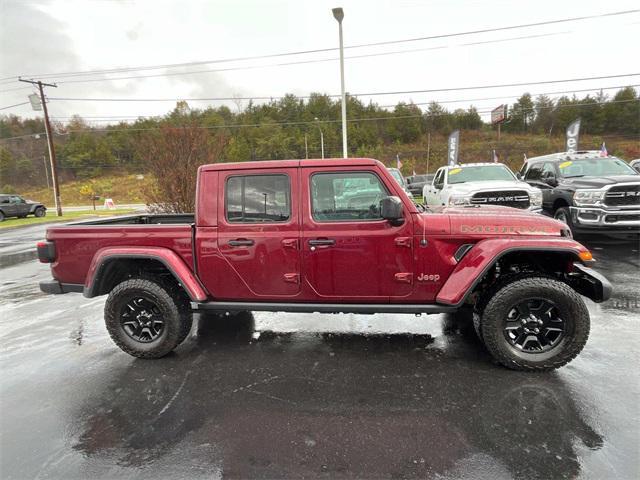 used 2022 Jeep Gladiator car, priced at $39,415