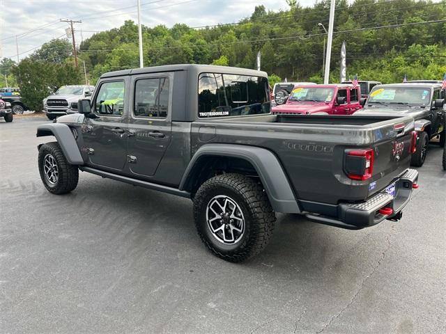 new 2024 Jeep Gladiator car, priced at $58,560