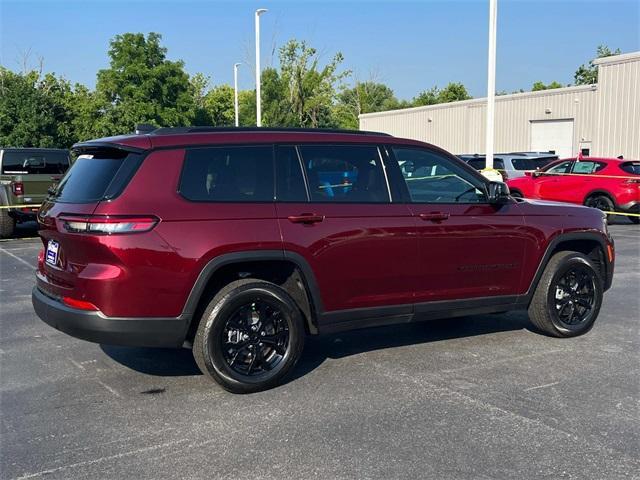 new 2024 Jeep Grand Cherokee L car, priced at $45,568