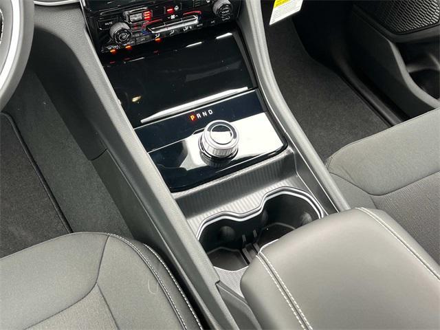 new 2025 Jeep Grand Cherokee car, priced at $40,099