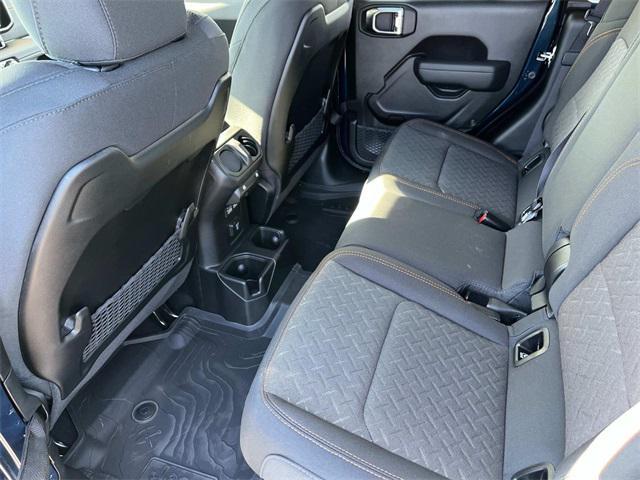 new 2025 Jeep Gladiator car, priced at $55,874