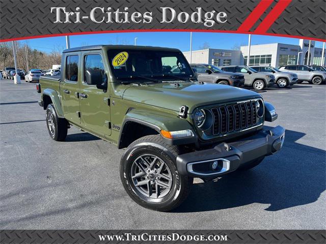 new 2024 Jeep Gladiator car, priced at $49,839