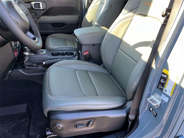 new 2025 Jeep Gladiator car, priced at $61,190