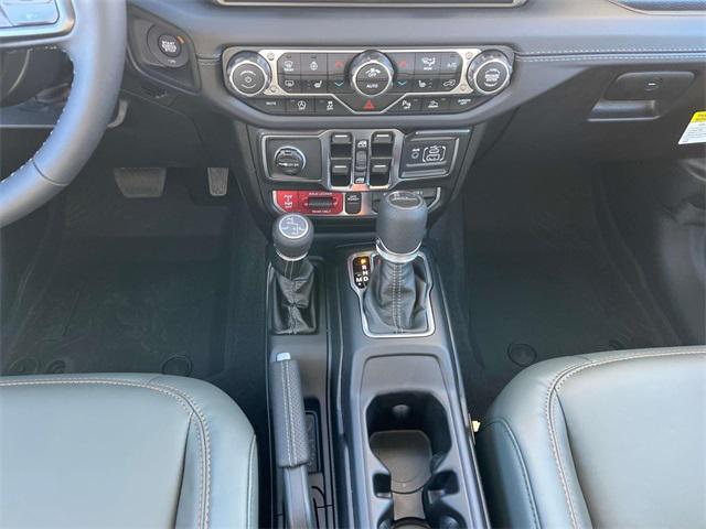 new 2025 Jeep Gladiator car, priced at $61,190