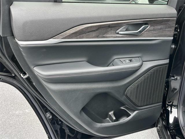new 2025 Jeep Grand Cherokee car, priced at $46,904