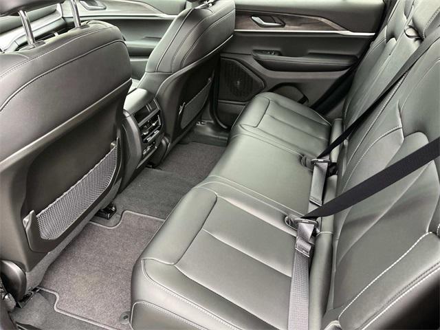 new 2025 Jeep Grand Cherokee car, priced at $46,904