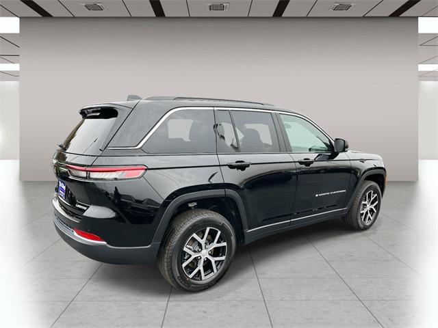 new 2025 Jeep Grand Cherokee car, priced at $48,747