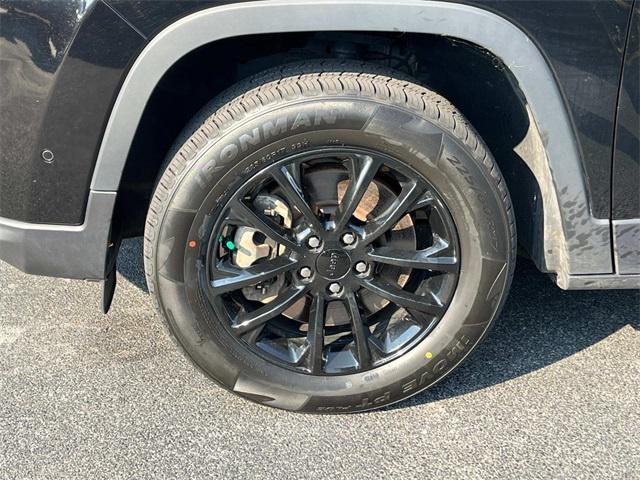 used 2023 Jeep Cherokee car, priced at $23,808