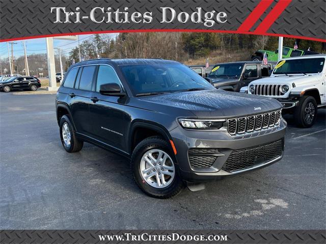 new 2025 Jeep Grand Cherokee car, priced at $39,595