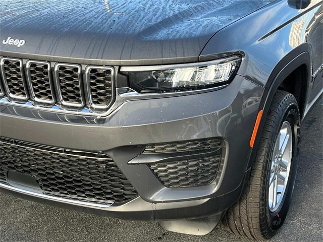 new 2025 Jeep Grand Cherokee car, priced at $39,595