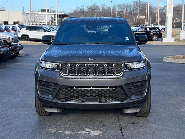 new 2025 Jeep Grand Cherokee car, priced at $39,595