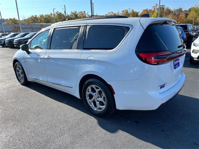 used 2023 Chrysler Pacifica car, priced at $33,399