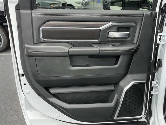 new 2025 Ram 2500 car, priced at $82,725