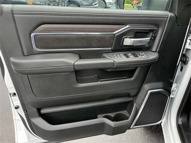 new 2025 Ram 2500 car, priced at $82,725