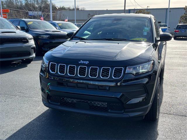 new 2024 Jeep Compass car, priced at $25,878