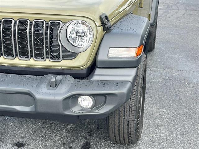 new 2025 Jeep Wrangler car, priced at $41,250