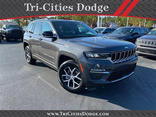 new 2024 Jeep Grand Cherokee car, priced at $49,490