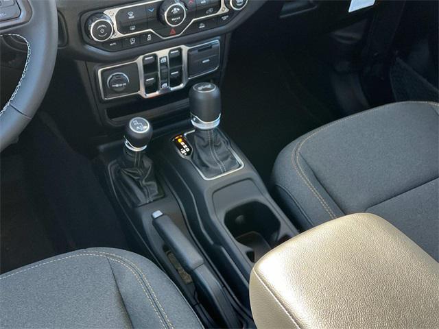 new 2025 Jeep Wrangler car, priced at $43,755