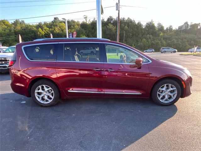 used 2019 Chrysler Pacifica car, priced at $15,519