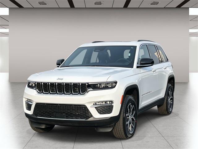 new 2025 Jeep Grand Cherokee car, priced at $47,741
