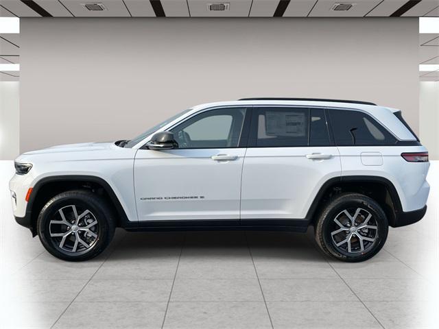 new 2025 Jeep Grand Cherokee car, priced at $47,741