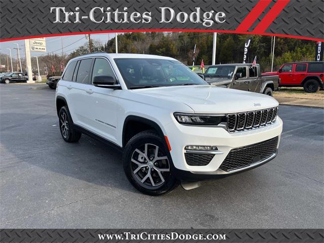 new 2025 Jeep Grand Cherokee car, priced at $46,377