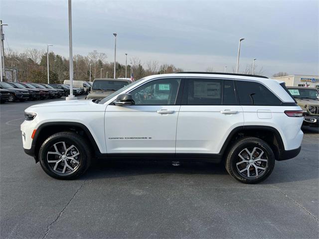 new 2025 Jeep Grand Cherokee car, priced at $46,377