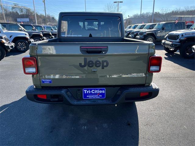 new 2025 Jeep Gladiator car, priced at $45,628