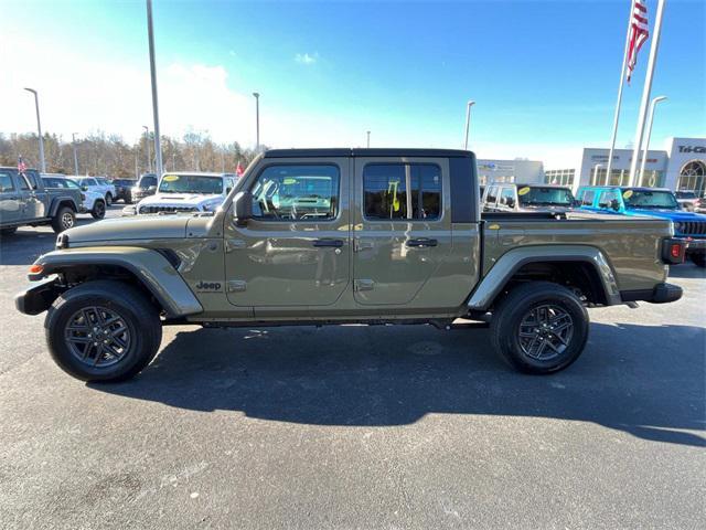 new 2025 Jeep Gladiator car, priced at $45,628