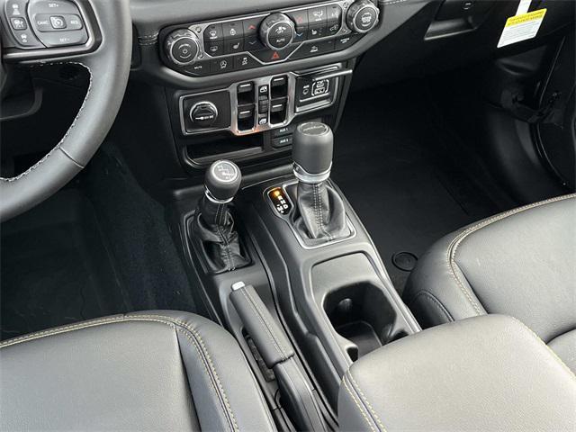 new 2025 Jeep Gladiator car, priced at $50,300