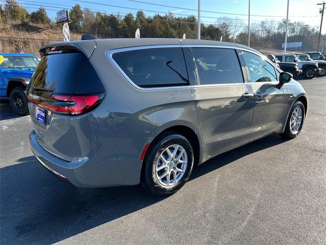 new 2025 Chrysler Pacifica car, priced at $43,716