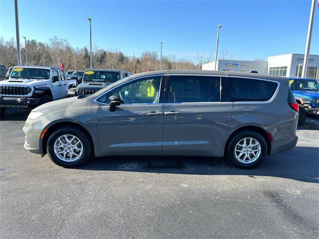 new 2025 Chrysler Pacifica car, priced at $43,716